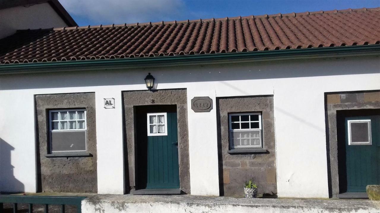 プライア・ダ・ヴィクトーリア Casa Do Ti' Marraoヴィラ エクステリア 写真