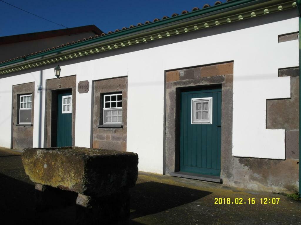 プライア・ダ・ヴィクトーリア Casa Do Ti' Marraoヴィラ エクステリア 写真