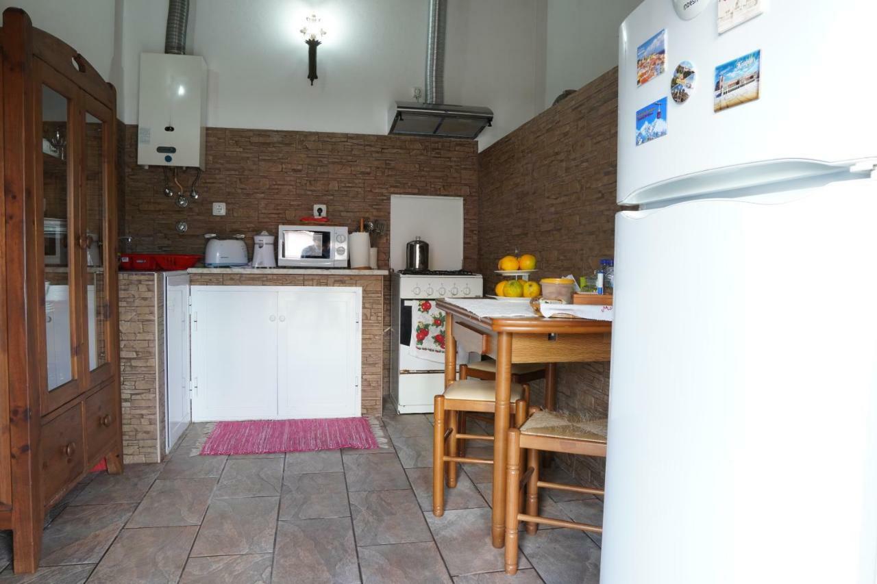 プライア・ダ・ヴィクトーリア Casa Do Ti' Marraoヴィラ エクステリア 写真