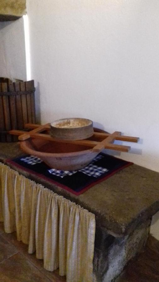 プライア・ダ・ヴィクトーリア Casa Do Ti' Marraoヴィラ エクステリア 写真